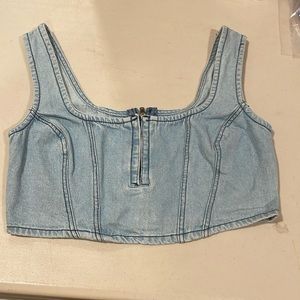 Dizzy Lizzy,blue denim,crop top,front hook n eye,back has zipper,sleeveless